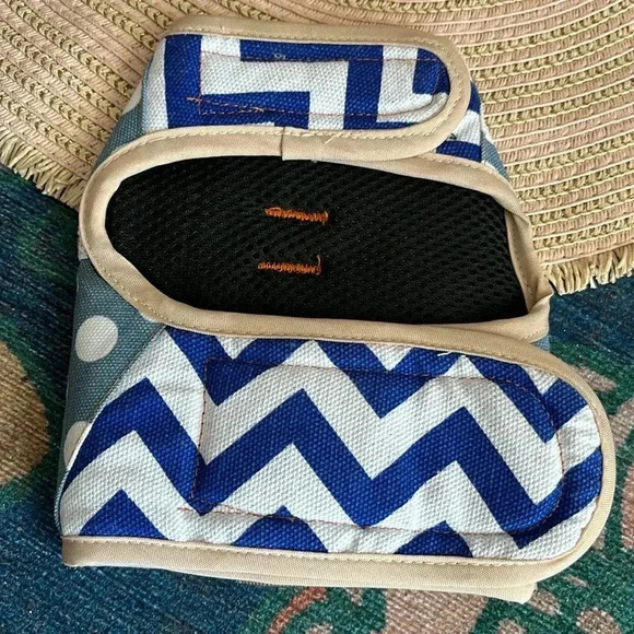 Cat Harness and Leash for Walking Escape Proof - Picture 2 of 2